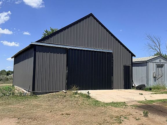 3rd image of 3798 184th St