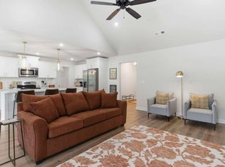 3 Drem Cir #Id1621843p, Bella Vista, AR 72715