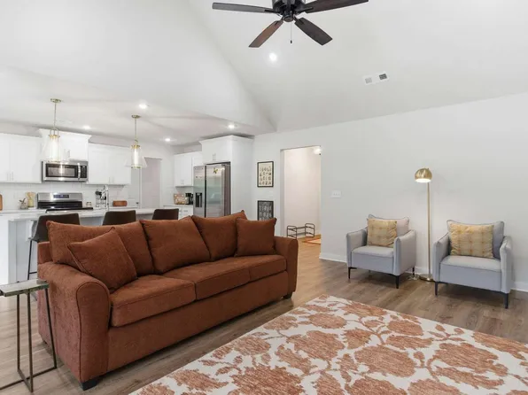 3 Drem Cir #Id1621843p, Bella Vista, AR 72715