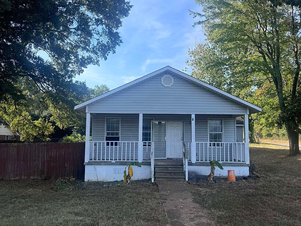 1st image of 116 Anderson Dr