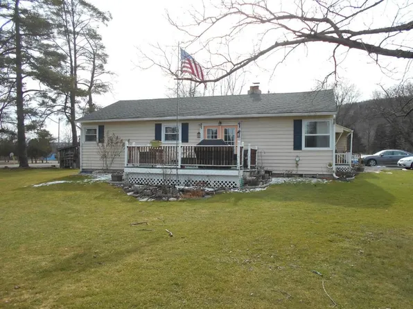 1 Lewis St, Bainbridge, NY 13733