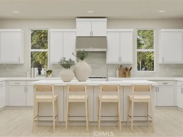 500 Park Dr Unit 220, Carson, CA 90745