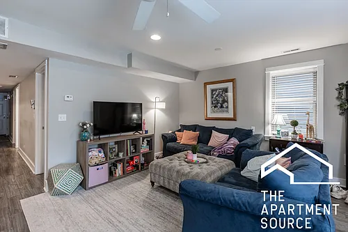 2449 N Ashland Ave Photo 1