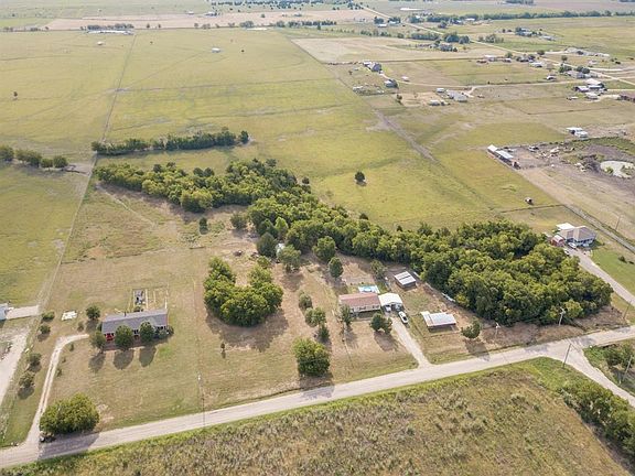 2nd image of 2489 County Road 2134