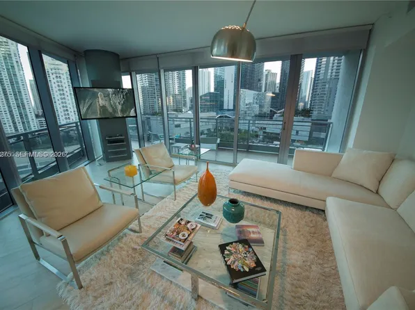 92 SW 3rd St #1801, Miami, FL 33130