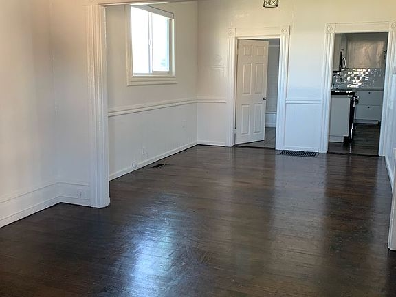 4th image of 3420 Chestnut St #A