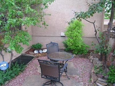 Courtyard/garden area