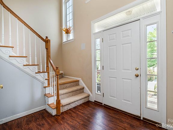 4th image of 7638 Rolling Meadows Ln