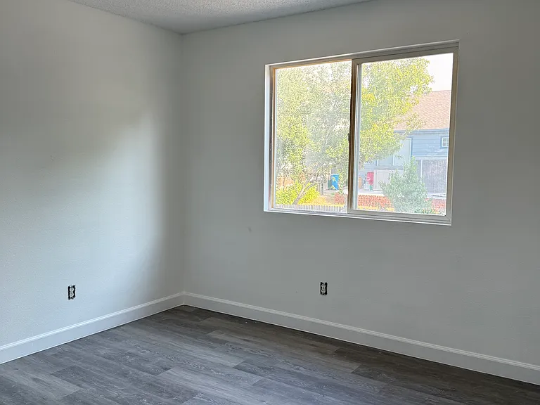 20518 E Lehigh Pl — Photo 4
