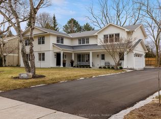 246 Cairncroft Rd, Oakville, ON L6J 4M3