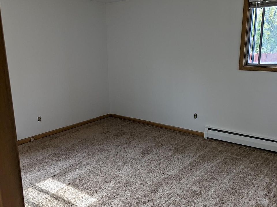 1st image of 88 Nicholson St APT 5