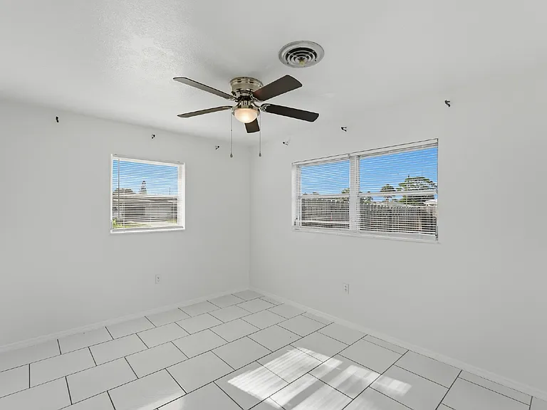 438 Granada Blvd #A — Photo 11