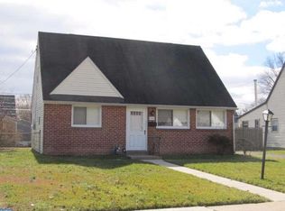 820 Cricket Rd, Secane, PA 19018