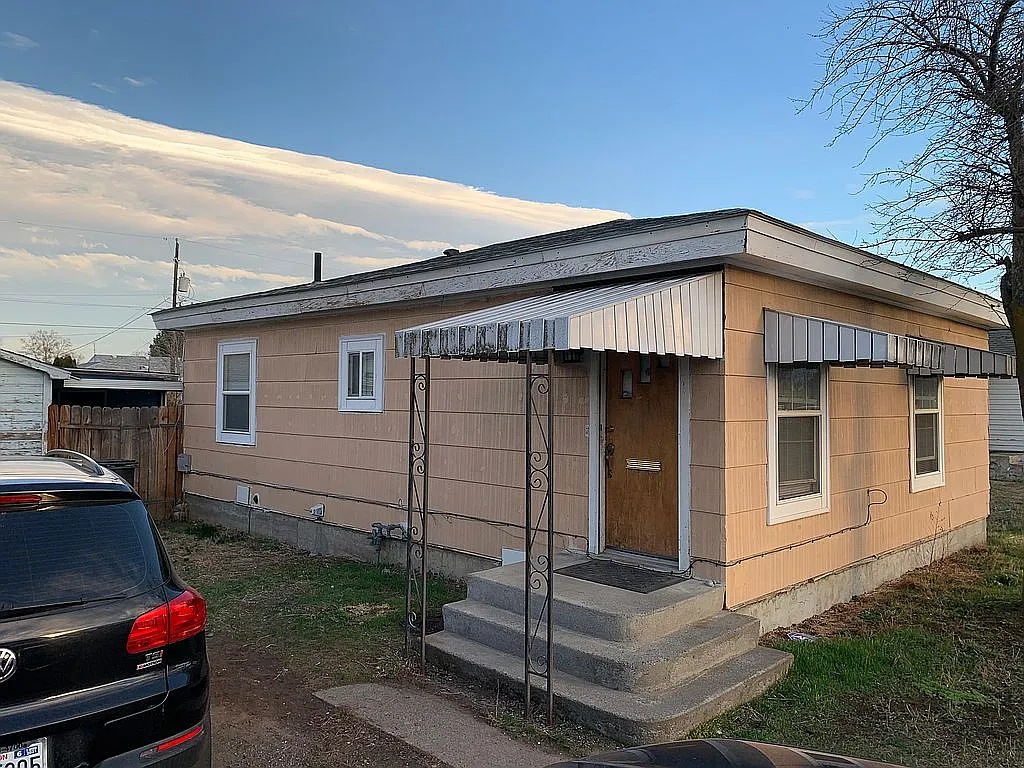 1515 Cornell Ave photo 1