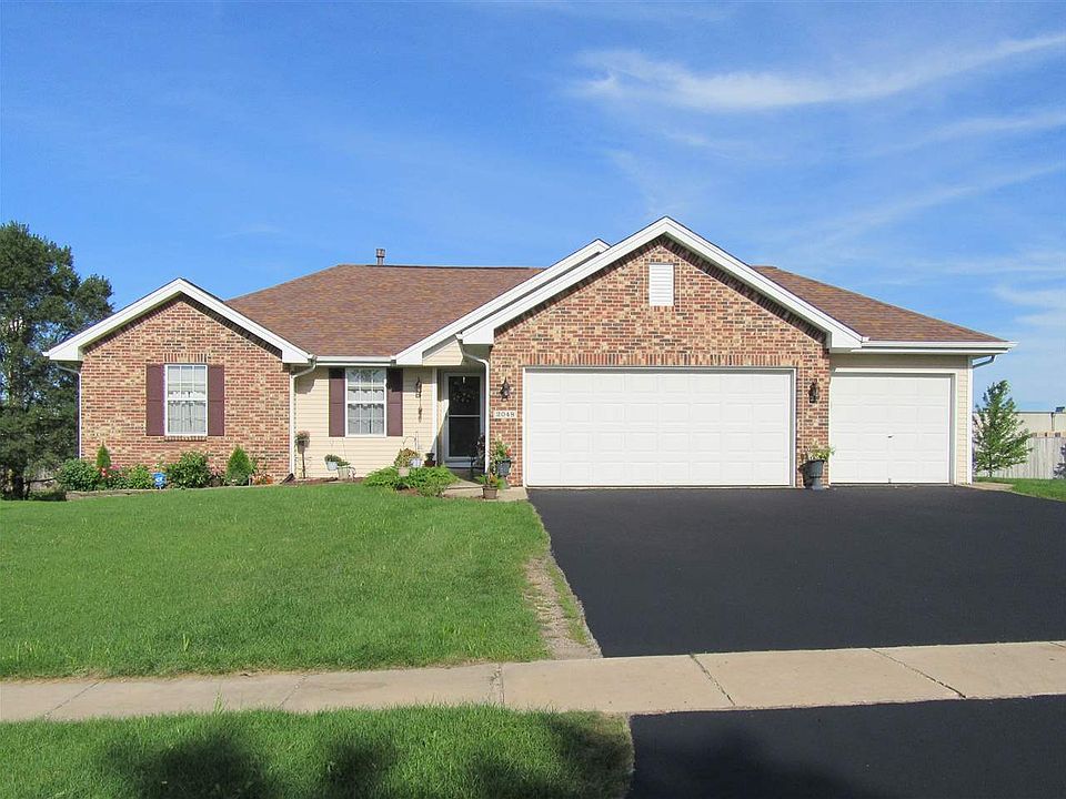 1st image of 2048 Valencia Dr