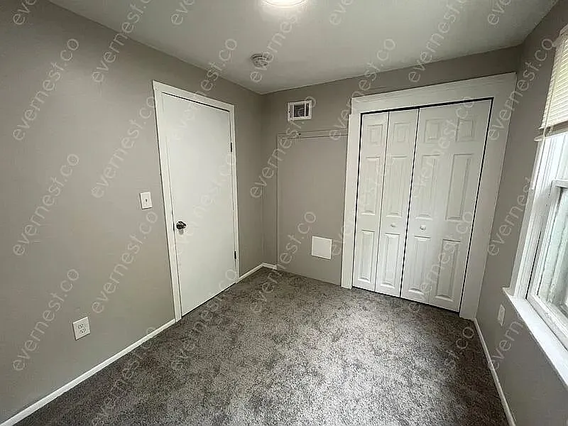 2 bed, 1.0 bath, 802 sqft, $1,497 — Photo 3