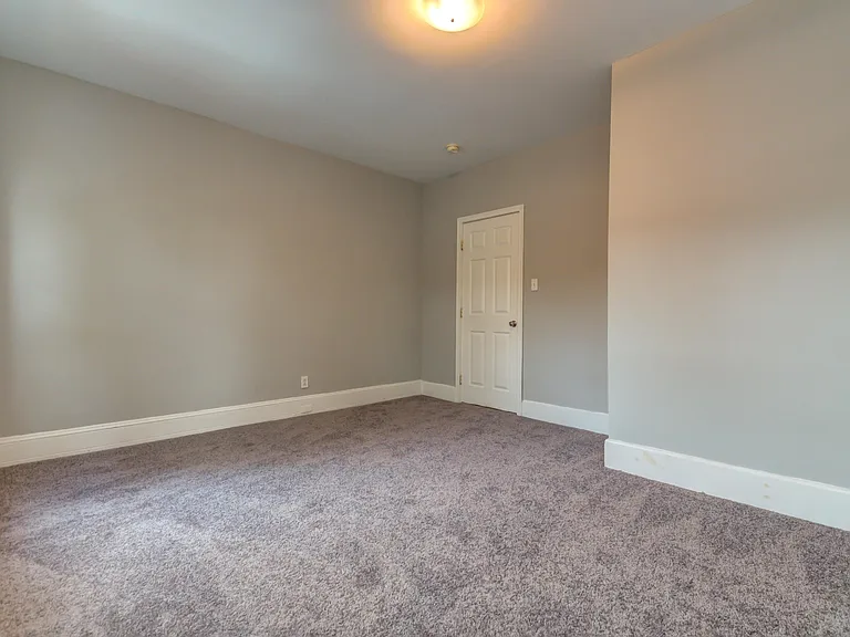 327 N Preston St #2 — Photo 16