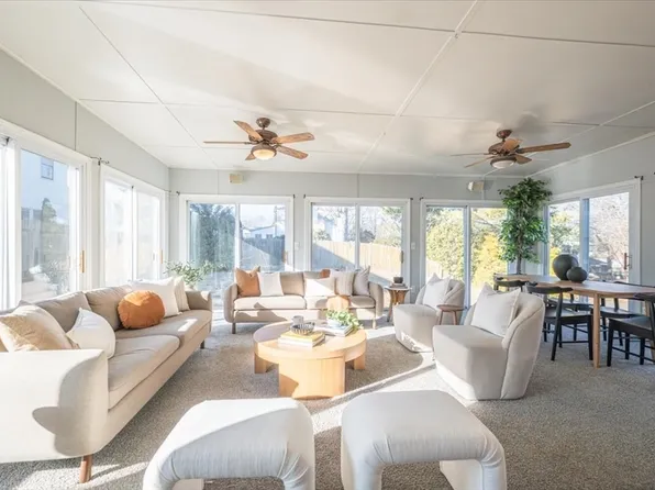 33 Kensington Rd, Dedham, MA 02026