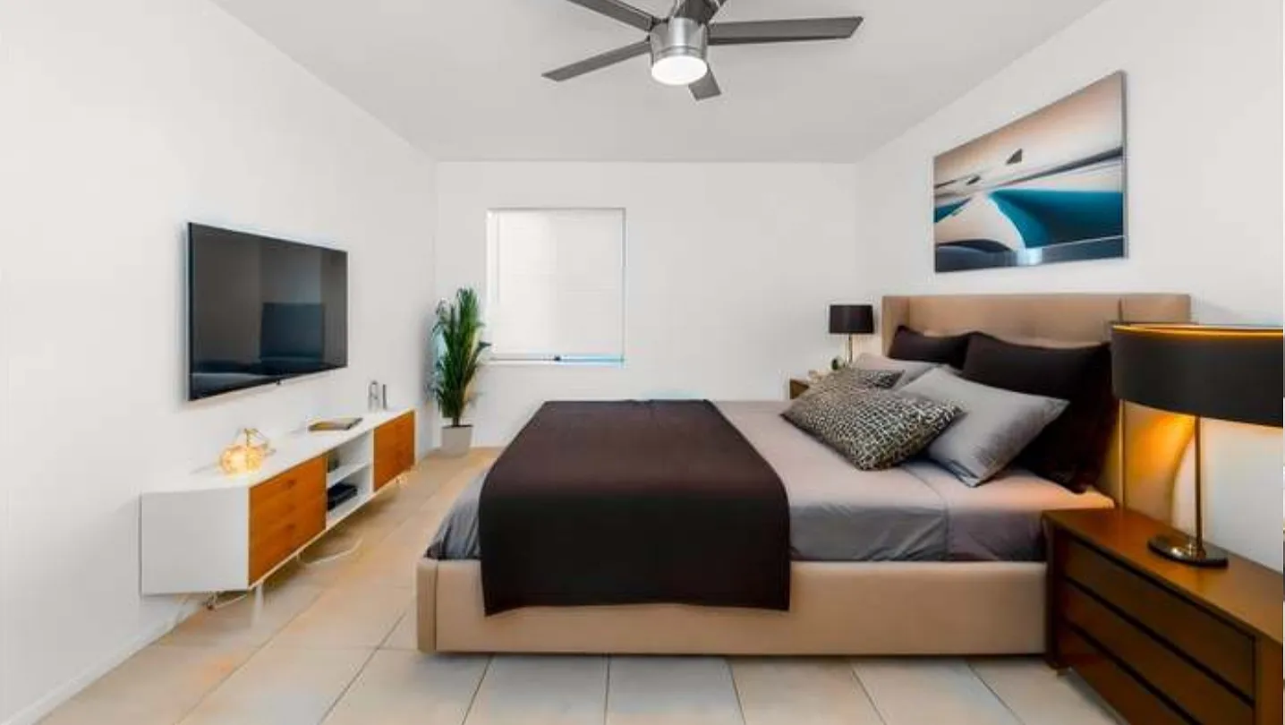 2 bed, 864 sqft, $3,000 — Photo 3