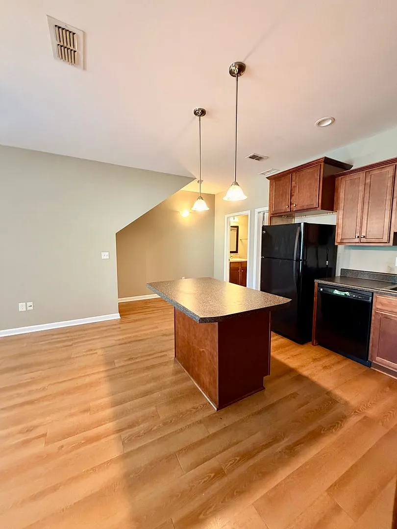 Modern 3/3 Condo | Prime Tallahassee Location — Photo 2