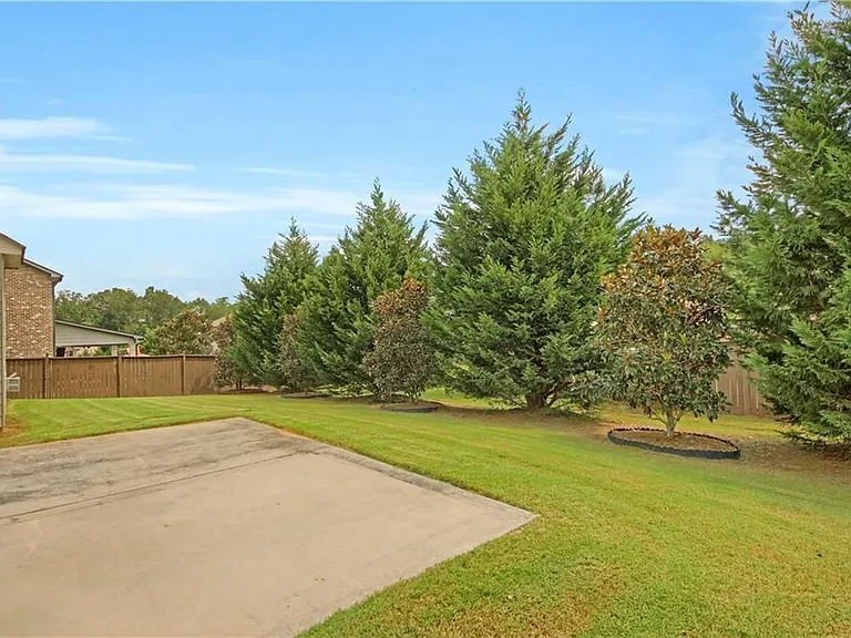 551 Wagon Hill Ln — Photo 26