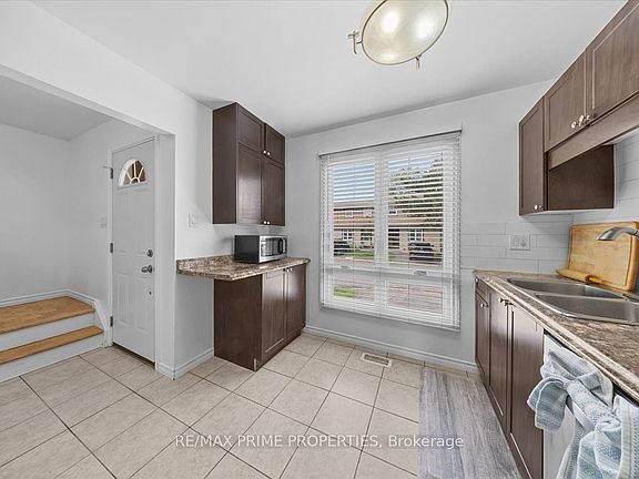 5th image of 6252 Castille Ct #29