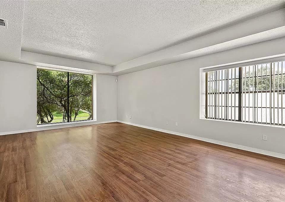 1823 Hillcrest St, Fort Worth, TX 76107 Zillow