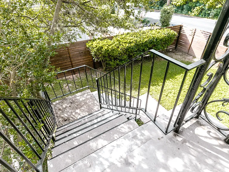 3506 Enfield Rd #201 — Photo 9