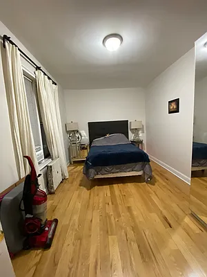 Rented by Realty Collective | media 10