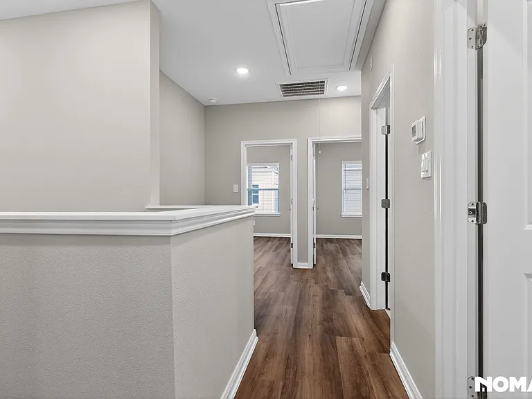 208 Clark Meadows Ln — Photo 24