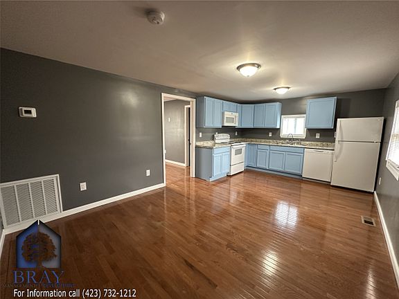 3rd image of 733 E Sullivan St #B