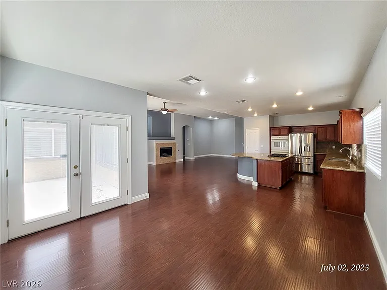 60 Copper Fountain St — Photo 2
