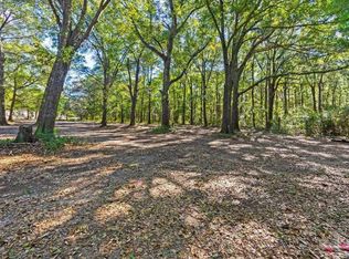 13 Lake End Dr #A, Milton, FL 32583