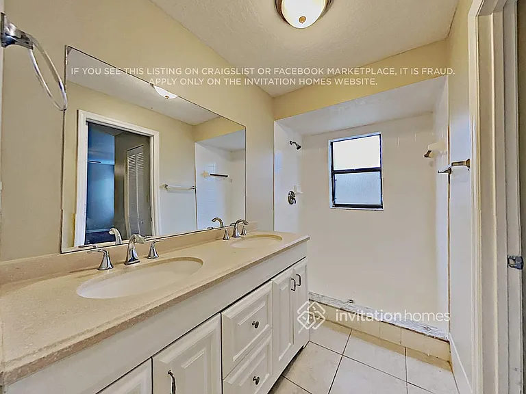 330 Woods Lake Dr — Photo 11