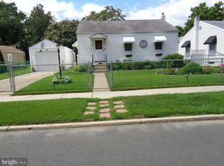 99 Edison Rd, Cherry Hill, NJ 08034