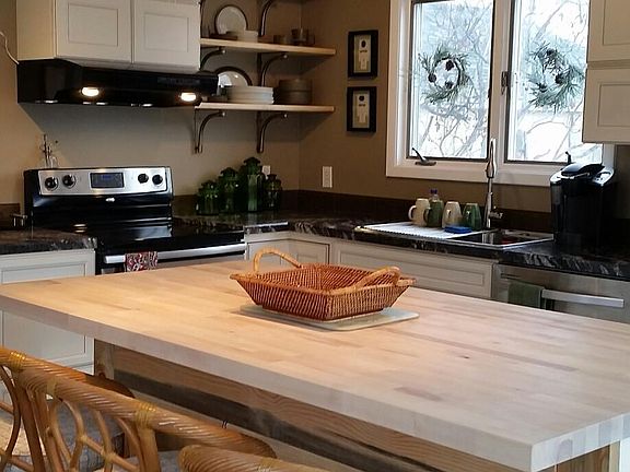 5th image of 1212 Custer Ave #1
