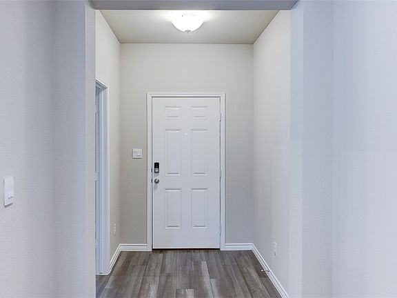 2nd image of 1062 Verona Dr