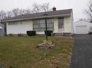 1975 E Beaumont Rd, Columbus, OH 43224