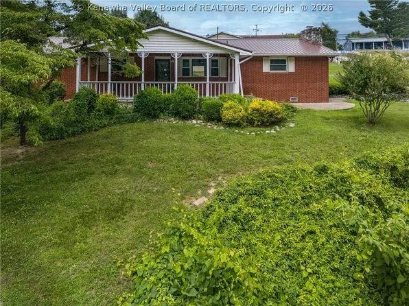 25 Yates Crossing Rd, Milton, WV 25541