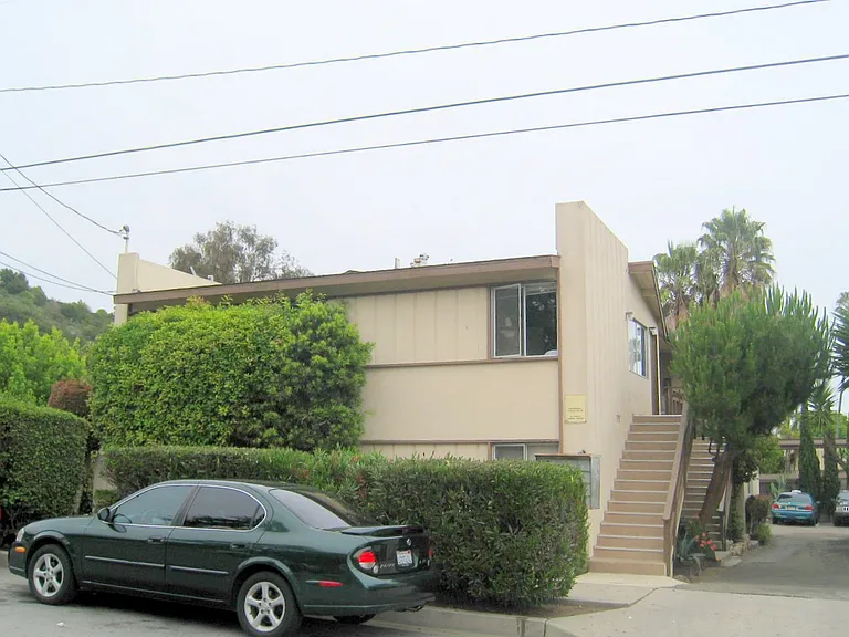 1458 Lou Dillon Ln #6 — Photo 1