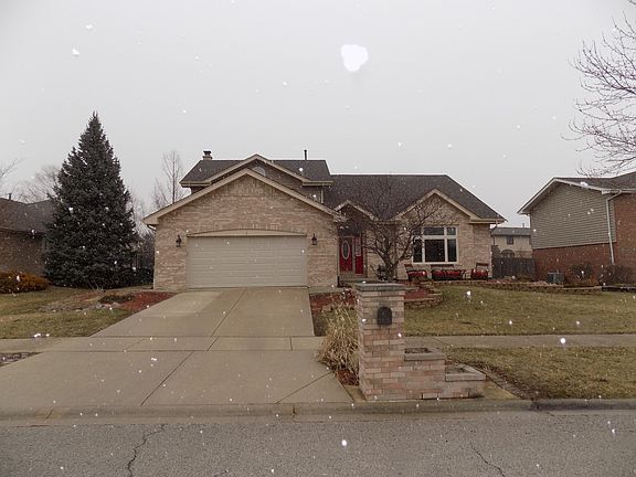 3rd image of 17637 Greenfield Ct