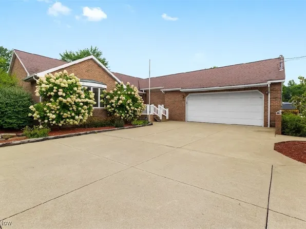 6061 Phillips Rice Rd, Cortland, OH 44410