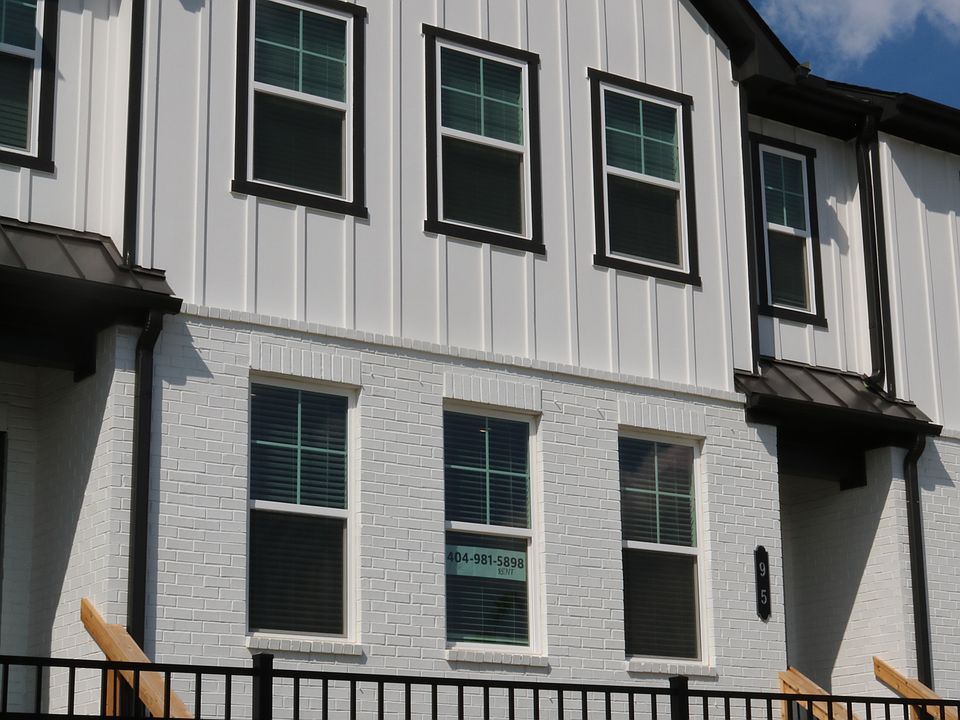 Exterior Front View