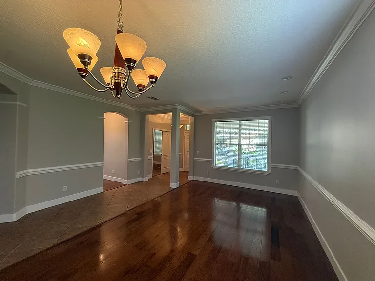 6719 Romney Ln — Photo 4