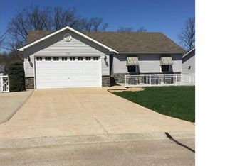 5737 Pebble Acres Dr, High Ridge, MO 63049