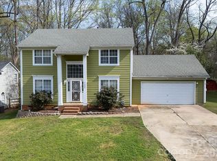 7422 Autumn Trail Dr, Charlotte, NC