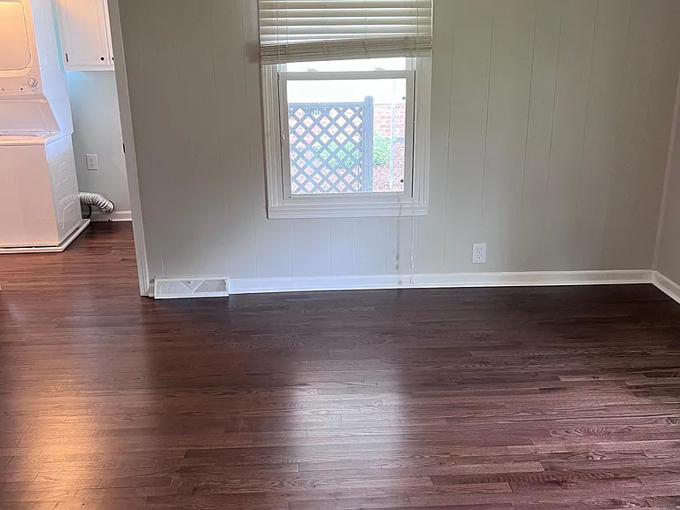 14 S Textile Ave — Photo 17