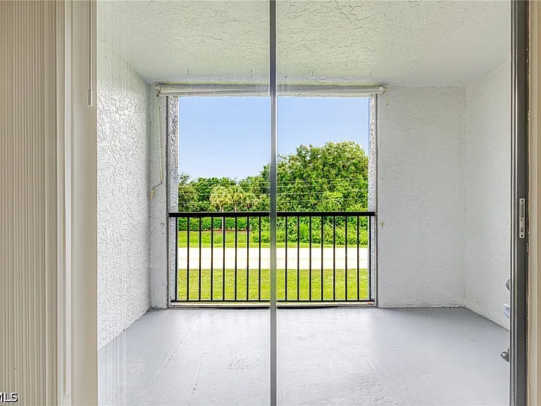 13515 Eagle Ridge Dr #524 — Photo 10