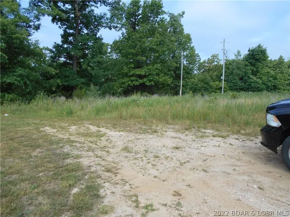 Dove Ln, Sunrise Beach, MO 65079
