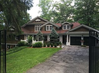 8 N Lake Rd, Armonk, NY 10504